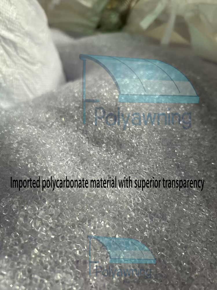 Policarbonato azzurro con rivestimento UV e protezione garantita di 10 anni.